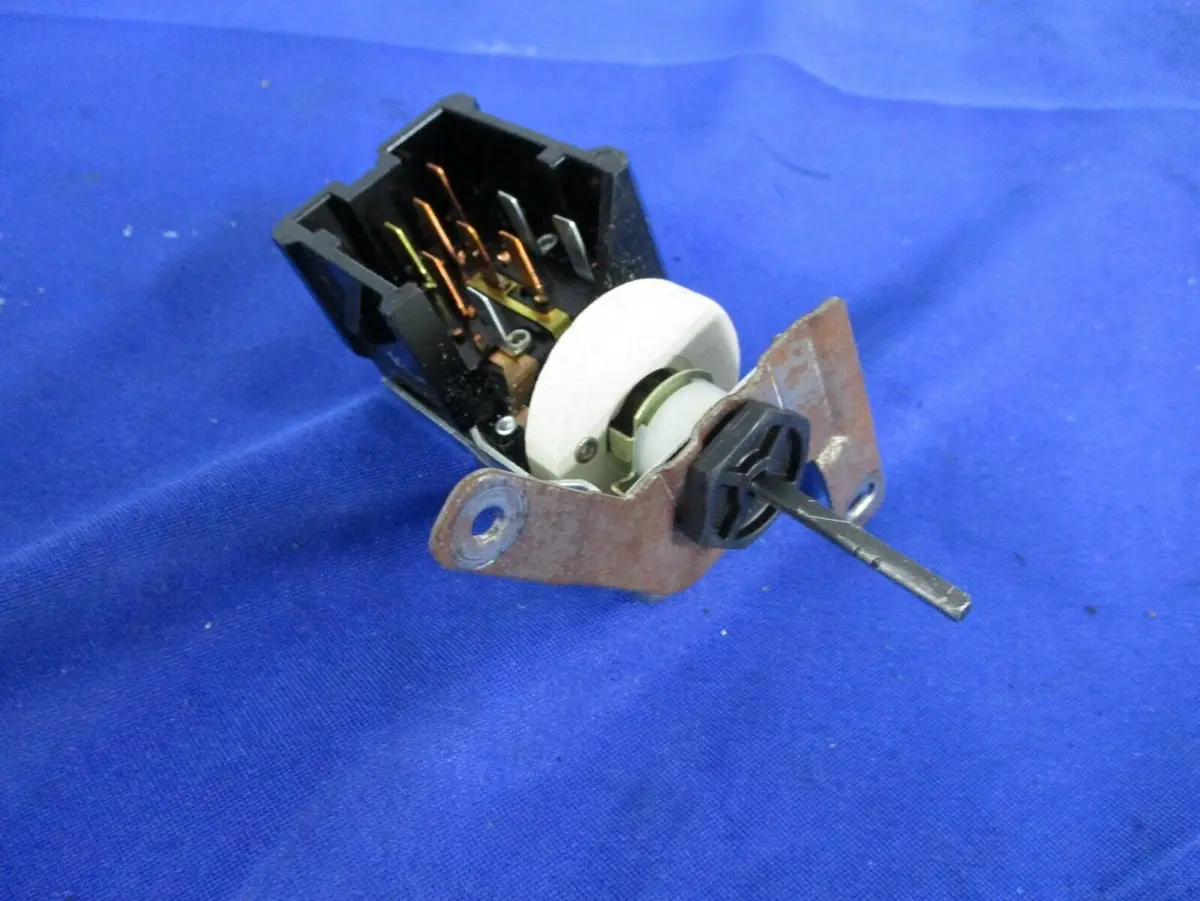 1999-04 Ford Mustang Head Light Switch Interior Dial Ba 1