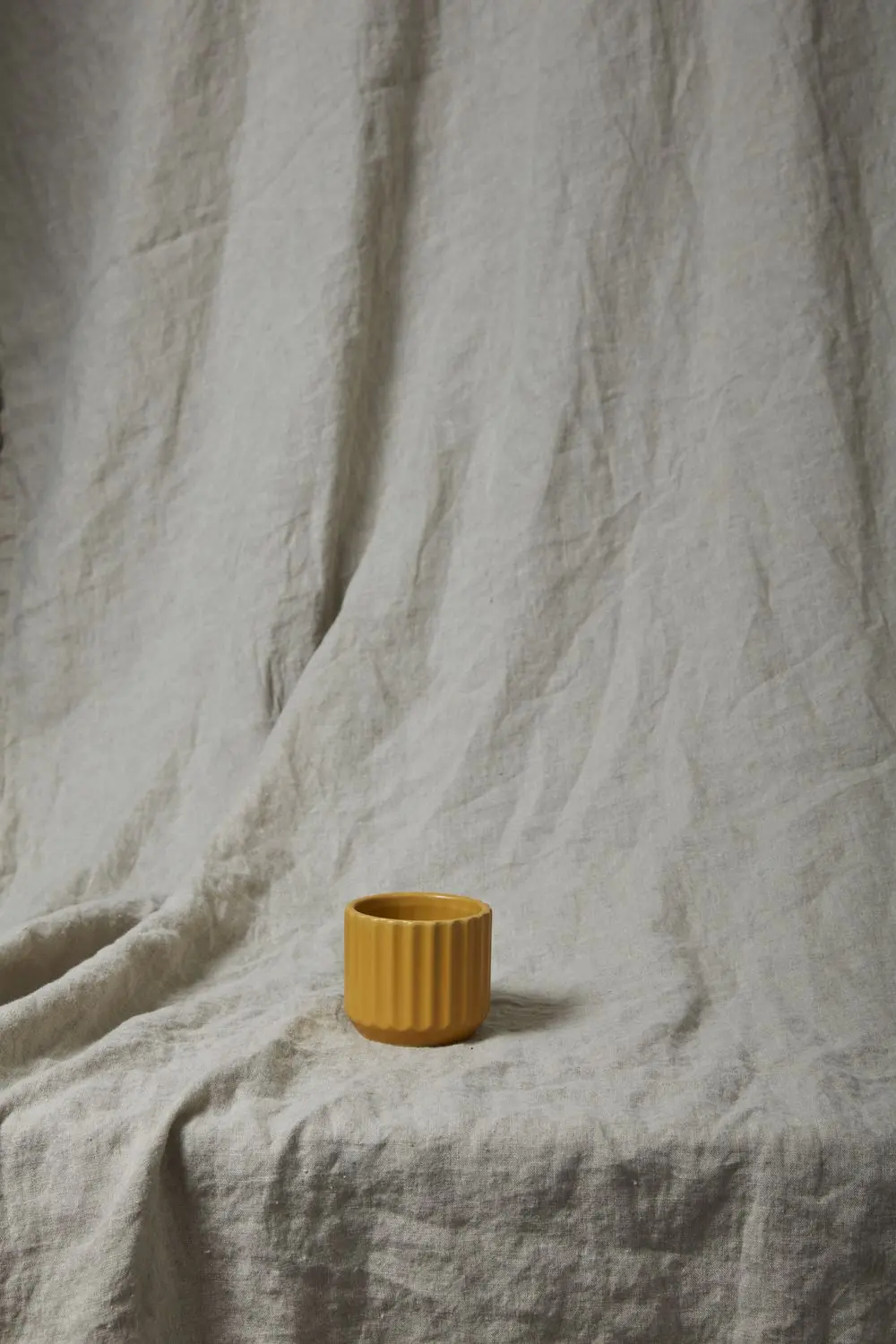 Ochre Beam Pot, 3" 1