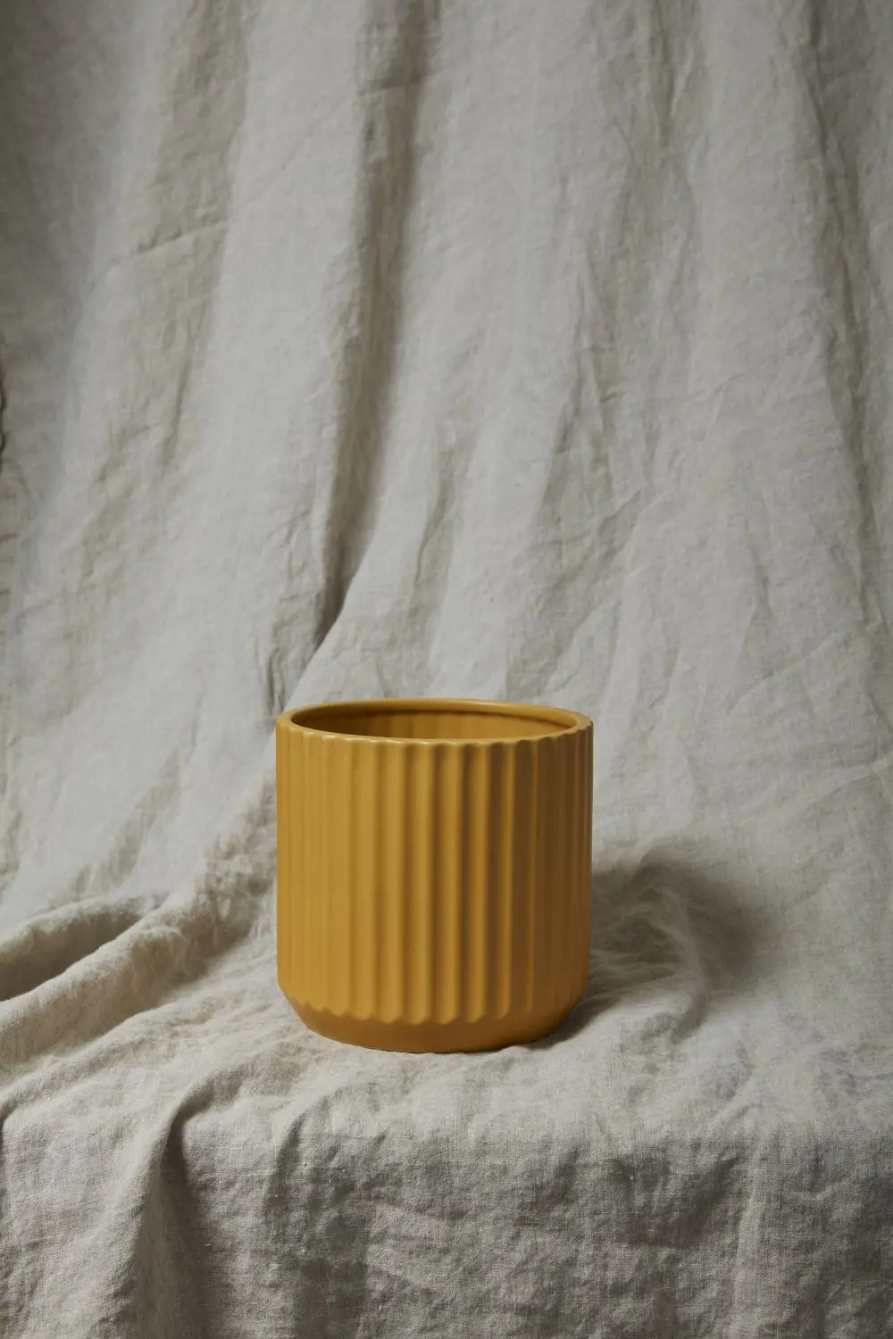 Ochre Beam Pot, 6" 1