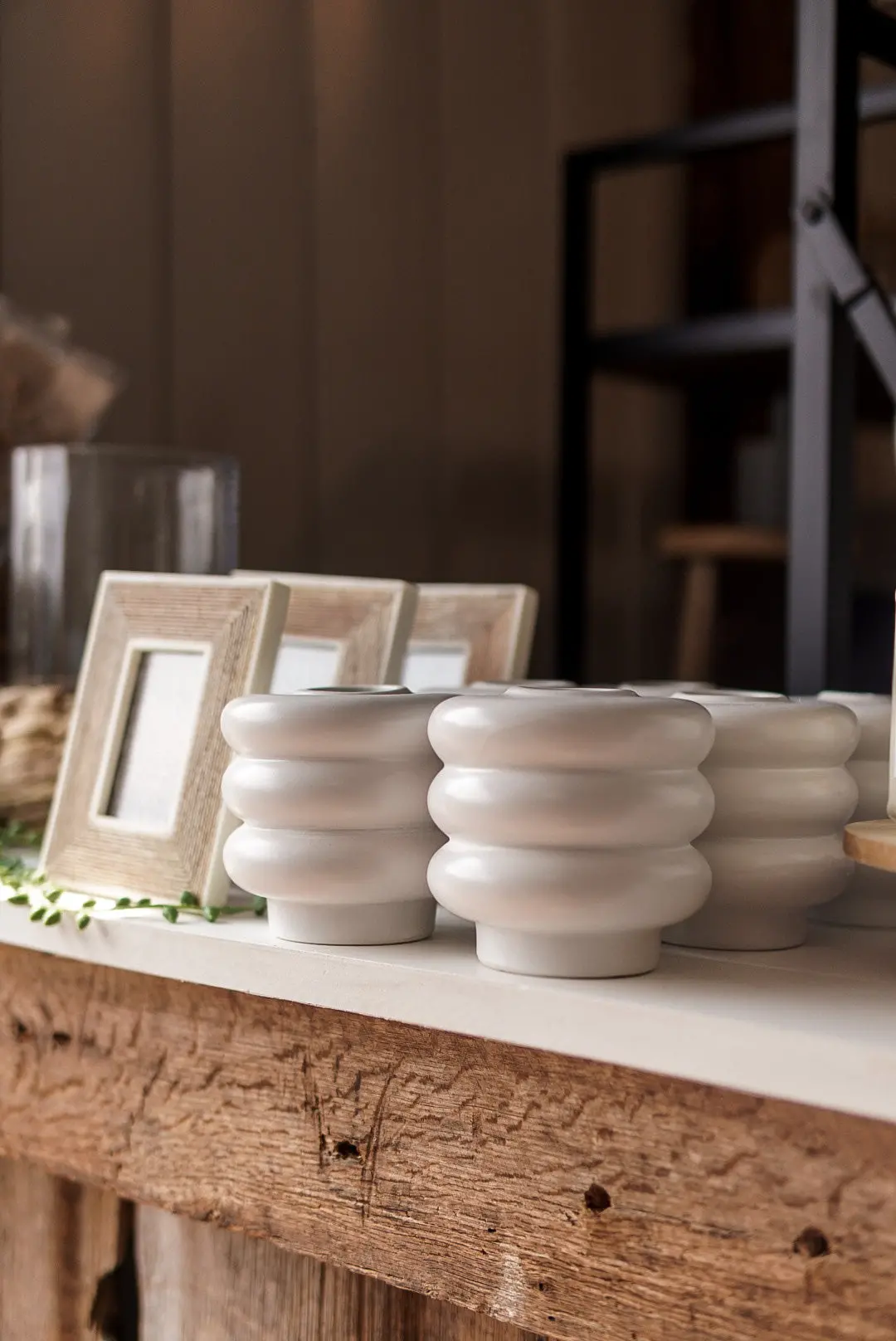 Tiered Vase, White 1