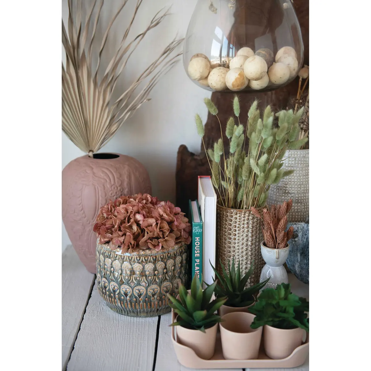 7" Embossed Stoneware Planter 1