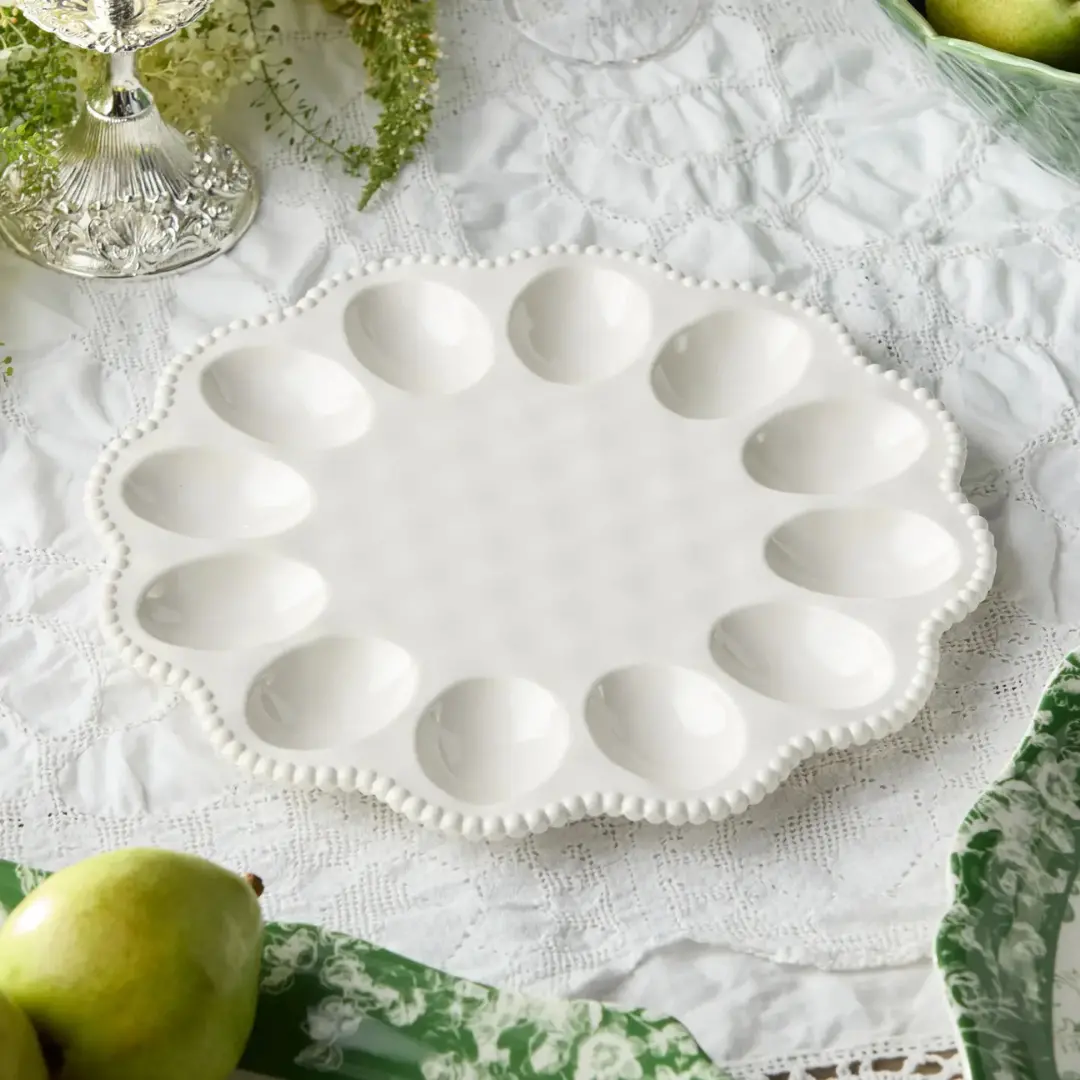 Perlette Cream Egg Plate 1