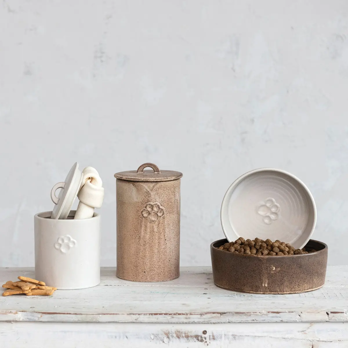 Debossed Stoneware Pet Bowl, Cream 1