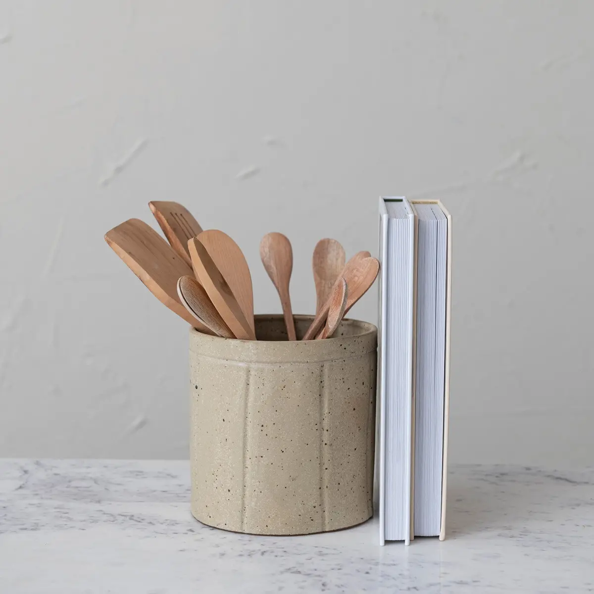 Decorative Stoneware Crock, Beige 1