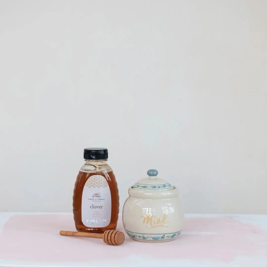 Stoneware Honey Jar With Lid & Wood Dipper "Miel", Set Of 2 1
