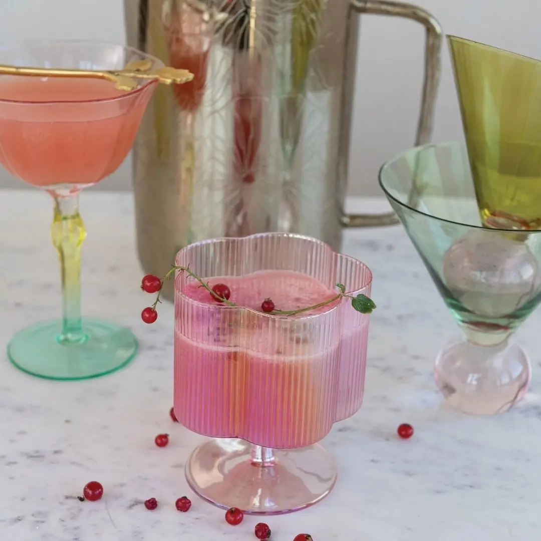 12 Oz. Pleated Flower Shaped Stemmed Wine Glass 1