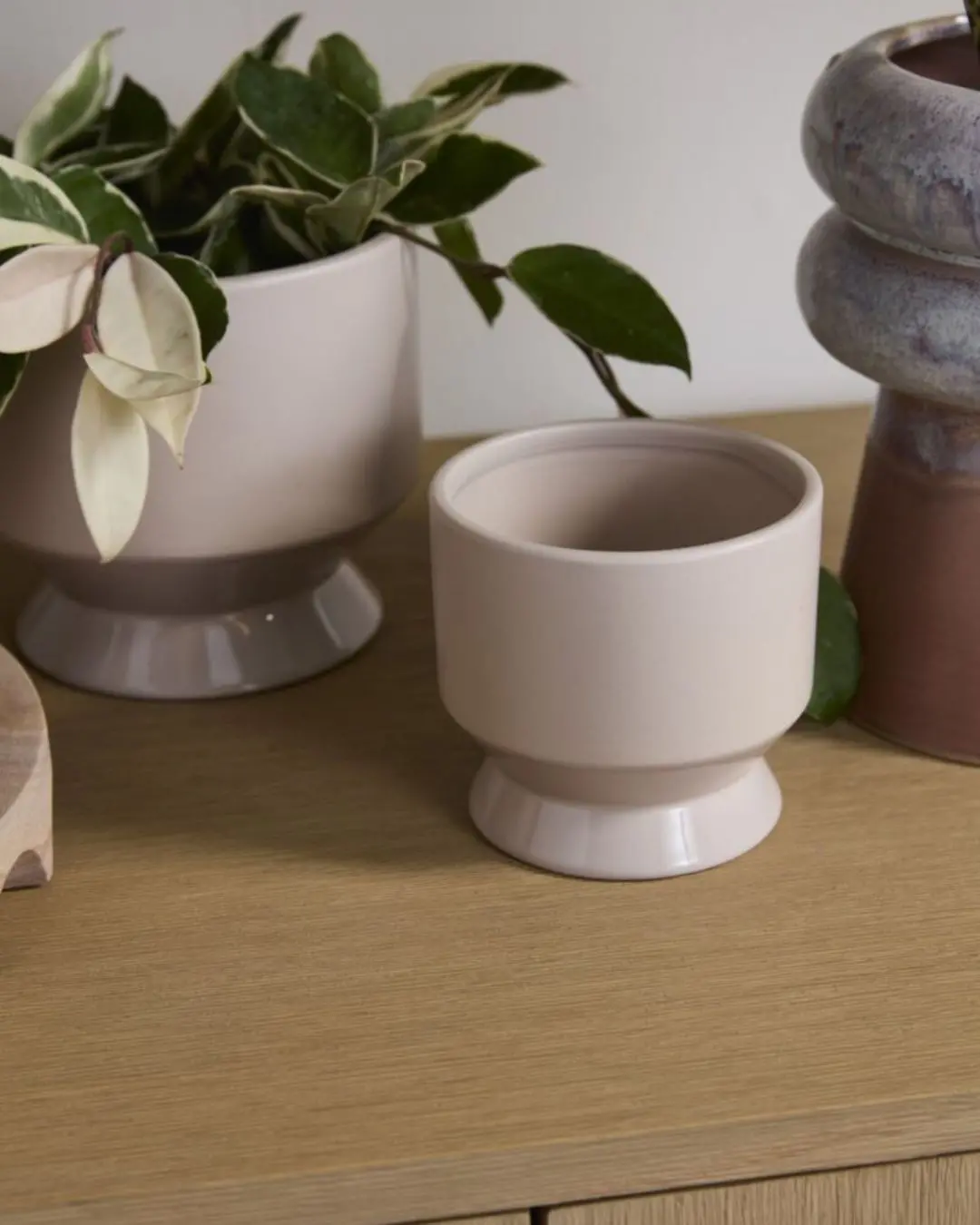Pasadena Pot, Tan, 4" 1
