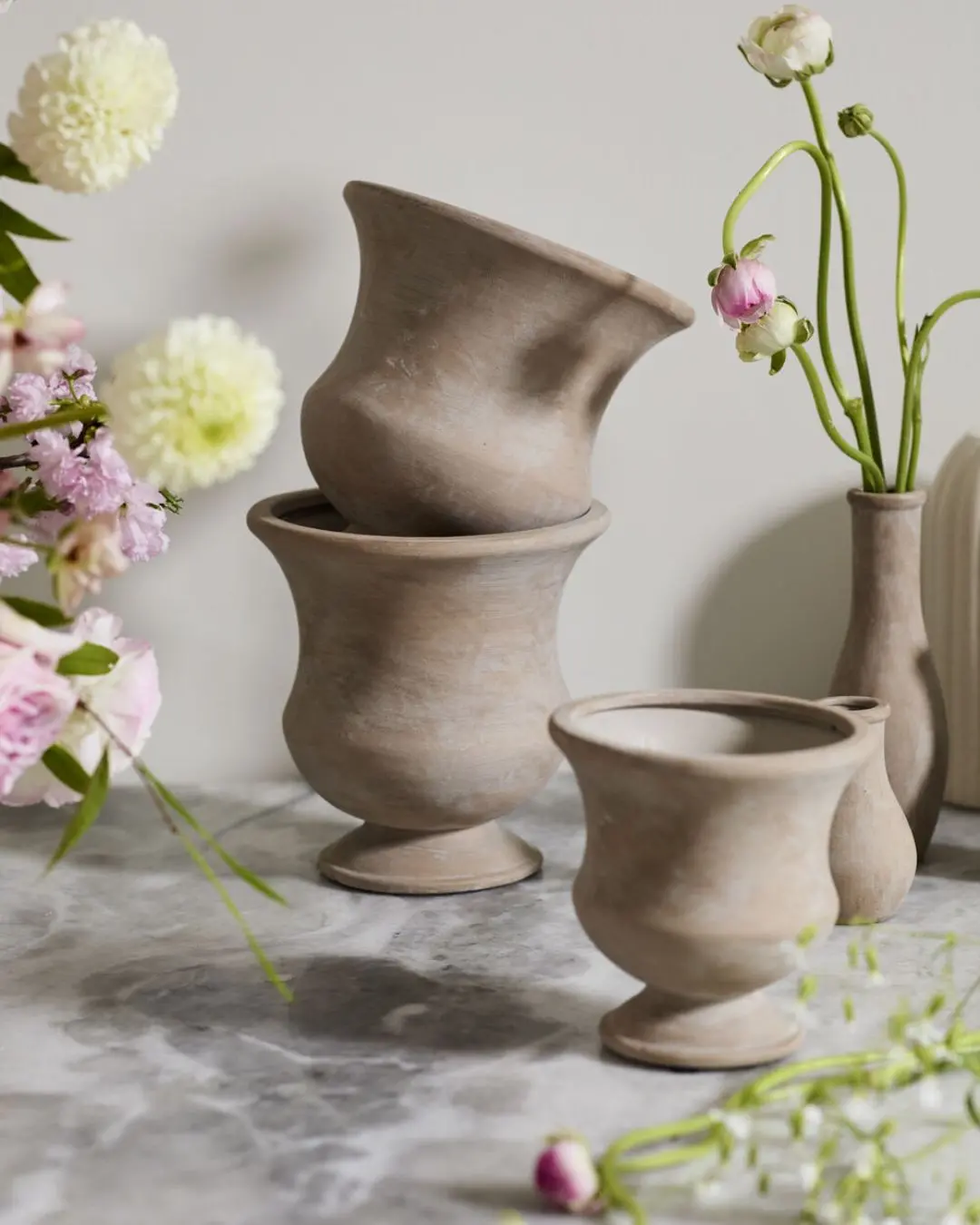 Wallace Urn, 6" 1