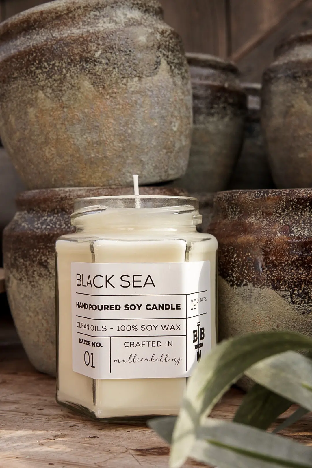 09 Ounce Black Sea Candle 1