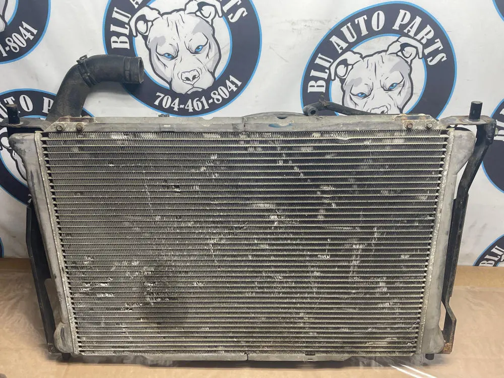 2003-04 Svt Cobra Radiator & Fan Assembly 234 1