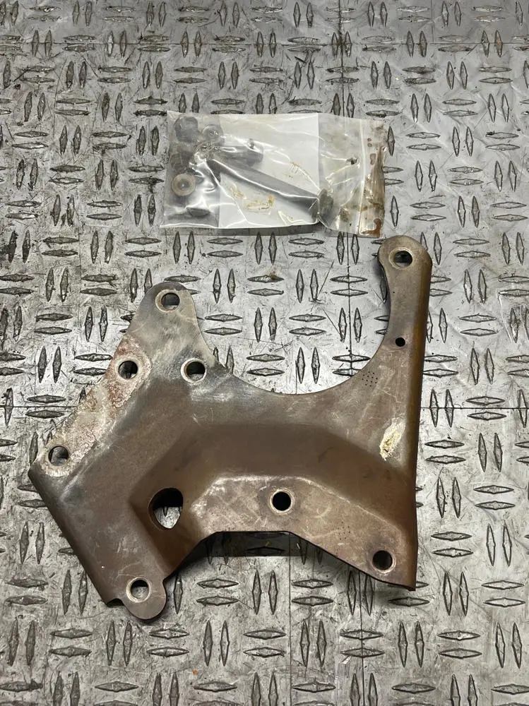 1987-93 Ford Mustang Ac Compressor Bracket 117K Miles 289 1