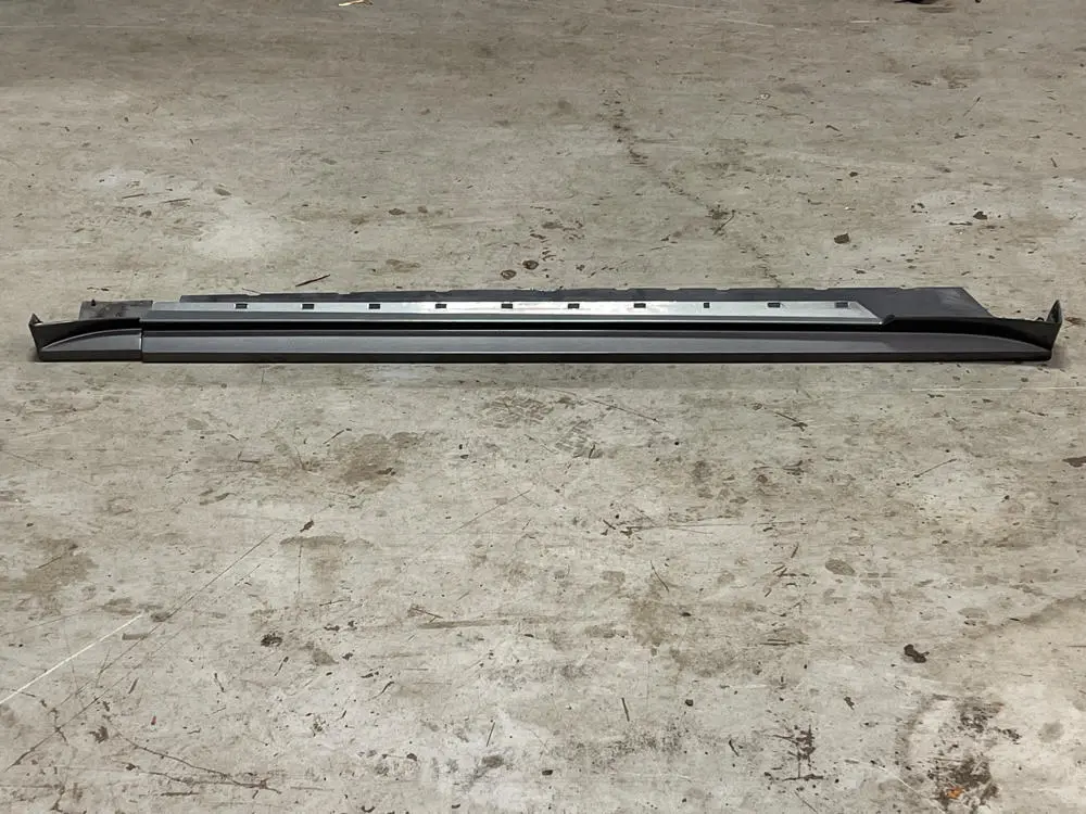2003-04 Ford Mustang Mach One Lh Driver Side Skirt 19K Miles Dsg Paint Code Cx 1