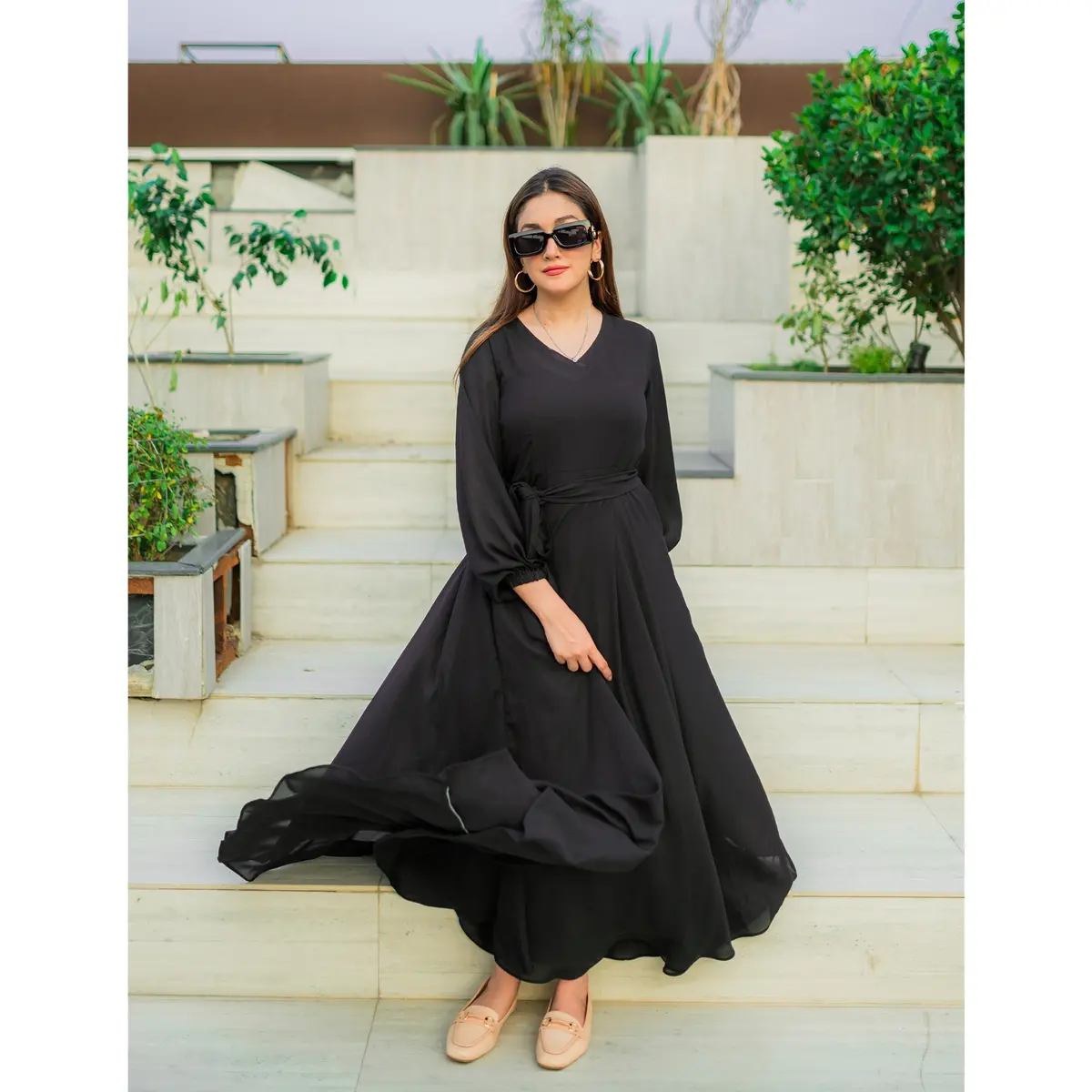 Twirly Maxi Dress (Black) 1
