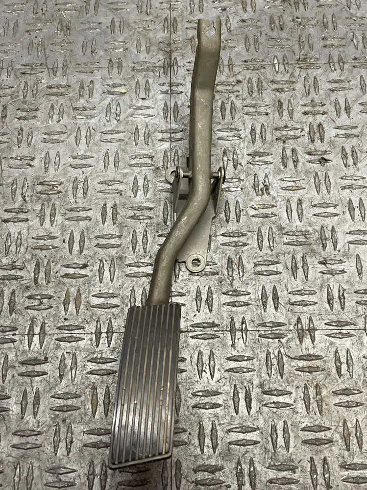 1987-93 Ford Mustang Gas Pedal Assembly 117K Miles 289 1