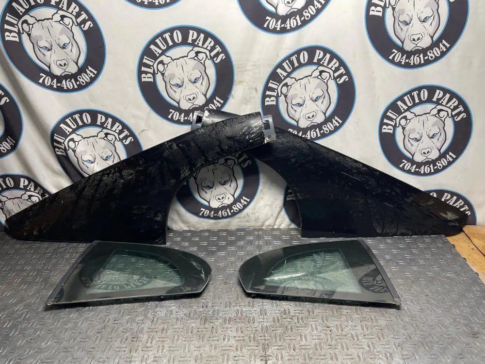 1999-04 Ford Mustang Roush Gt Roush Sail Panel & Quarter Glass Pair- Code Ua 293 1
