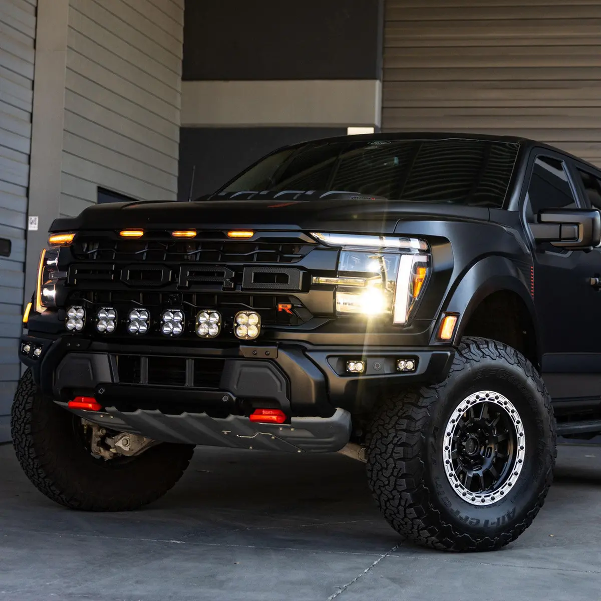 Ford 6 Xl Pro Linkable Bumper Light Kit - 2024-2026 Ford F-150 Raptor R/37 2