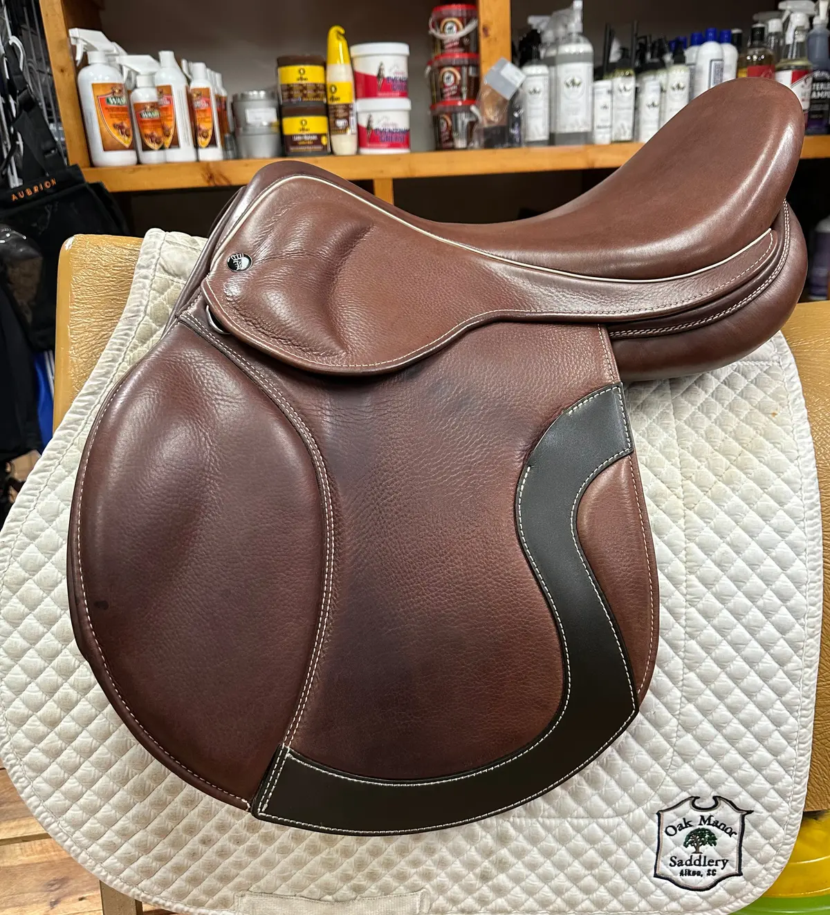 2020 Kingsley Jump Saddle - 17.5 1