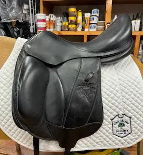2013 Voltaire Adelaide Dressage Saddle - 18.5 1