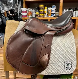 2016 Custom Monoflap Jump Saddle - 17.5 1