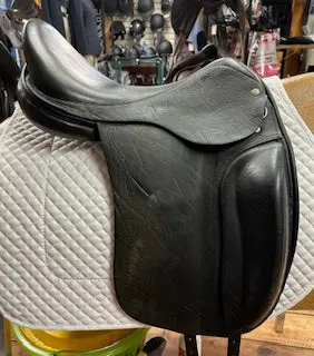 Custom Saddlery Dressage Saddle - 18" 2
