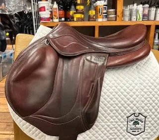 2019 Devoucoux Chiberta Monoflap Jump Saddle - 18" 1