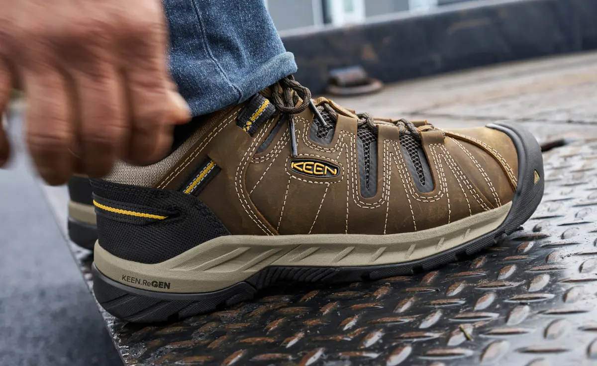 Men's Flint Ii (Soft Toe)  |  Cascade Brown/Golden Rod 6