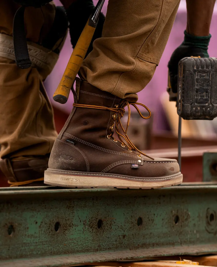 Men's Liberty 8" Waterproof Boot (Carbon Toe) | Chestnut/Gum 9
