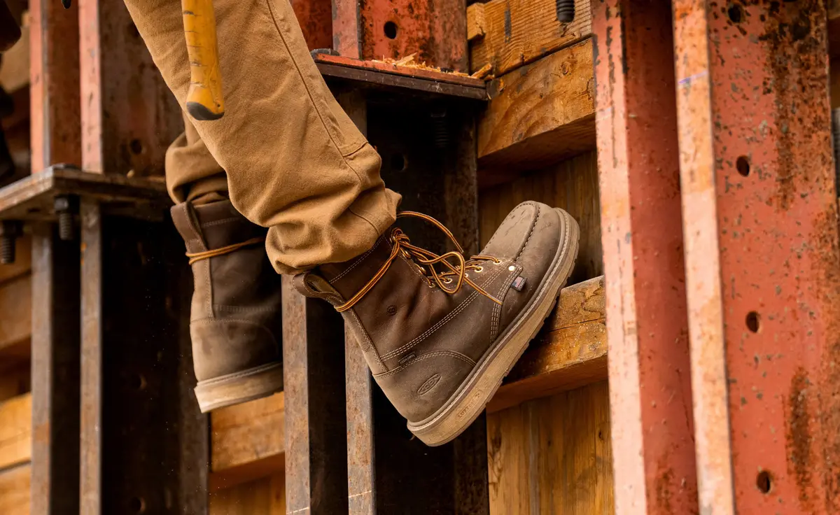 Men's Liberty 8" Waterproof Boot (Carbon Toe) | Chestnut/Gum 7