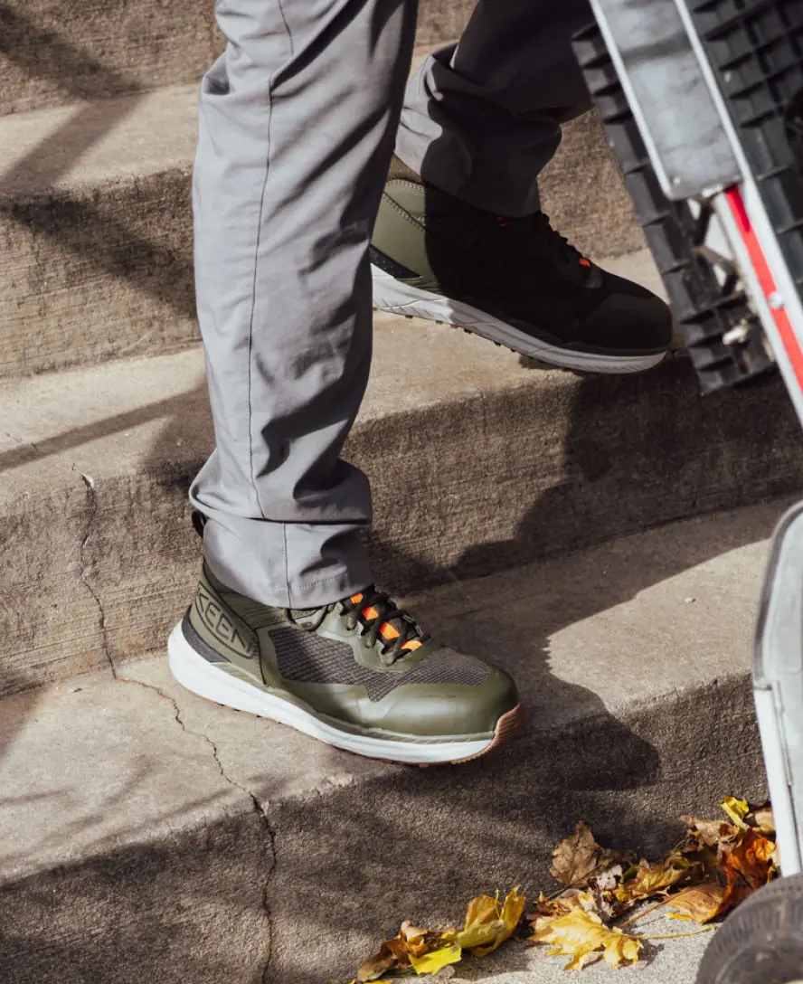 Men's Synchro Waterproof Work Boot (Carbon Toe) | Magnet/Black 8