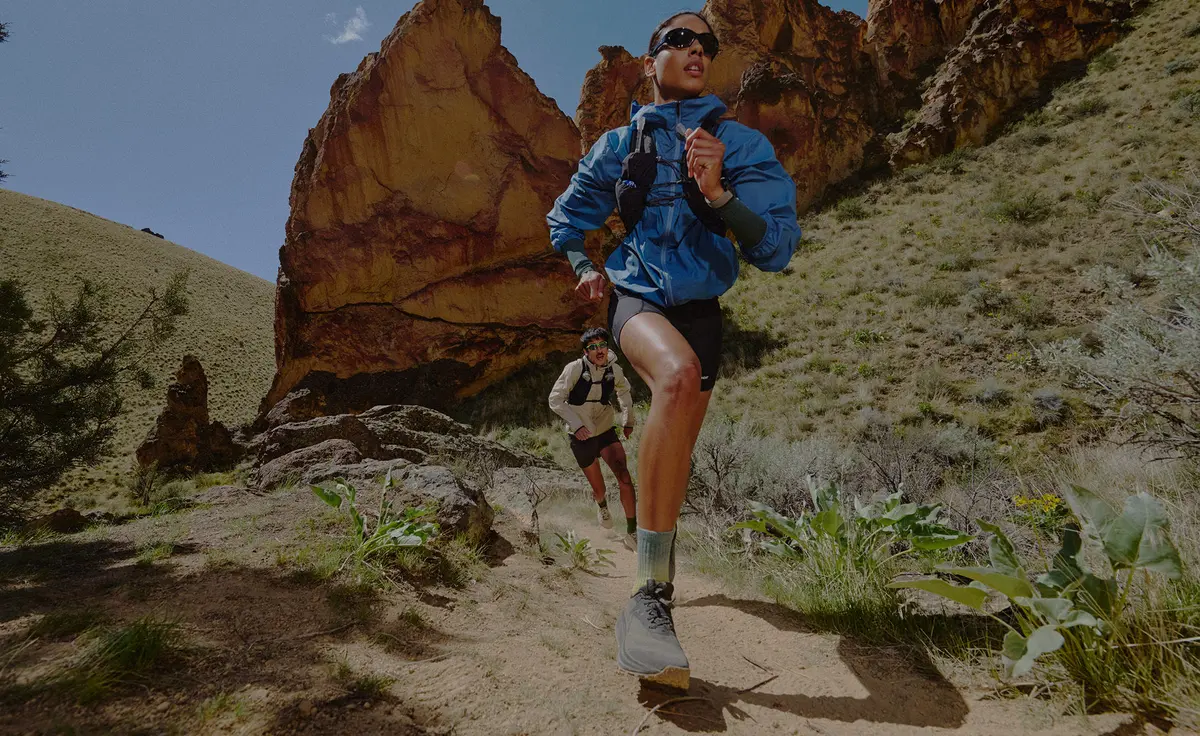 Women's Roam Trail Running Shoe | Warm Taupe/Cork 7