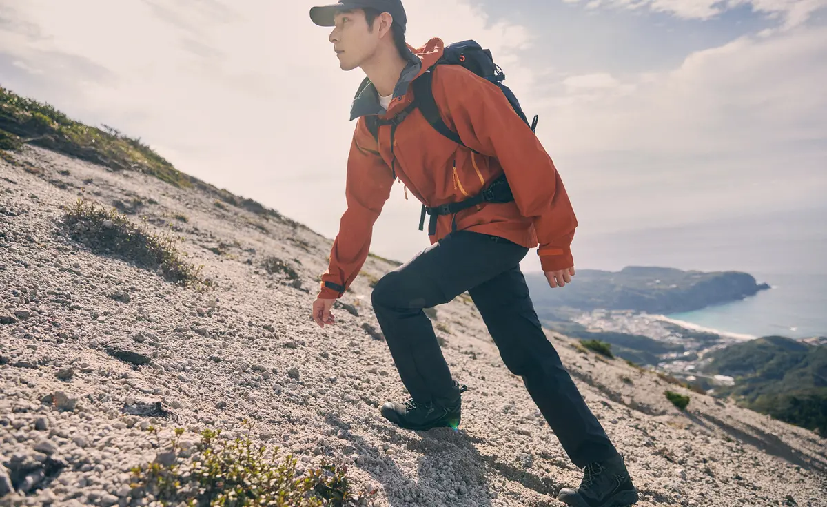 Men's Targhee Iv Wide Waterproof Hiking Boot | Triple Black 7
