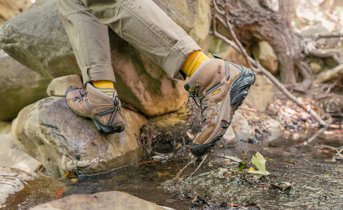 Men's Targhee Ii Mid Waterproof Hiking Boots | Shitake/Brindle 5