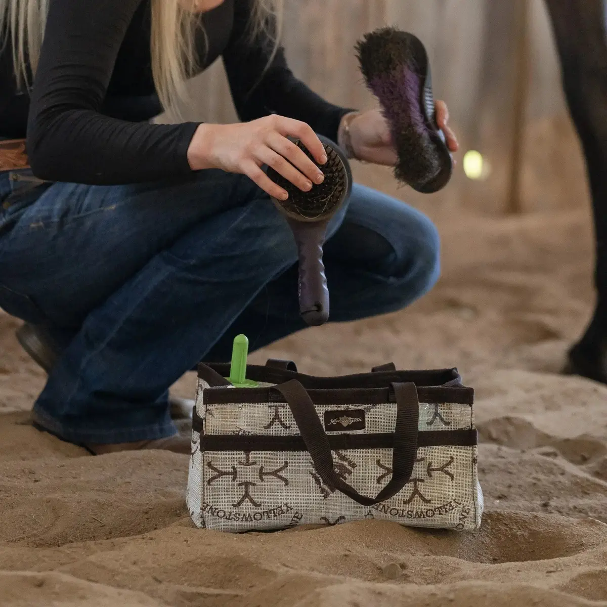 Yellowstone Grooming Tote 1