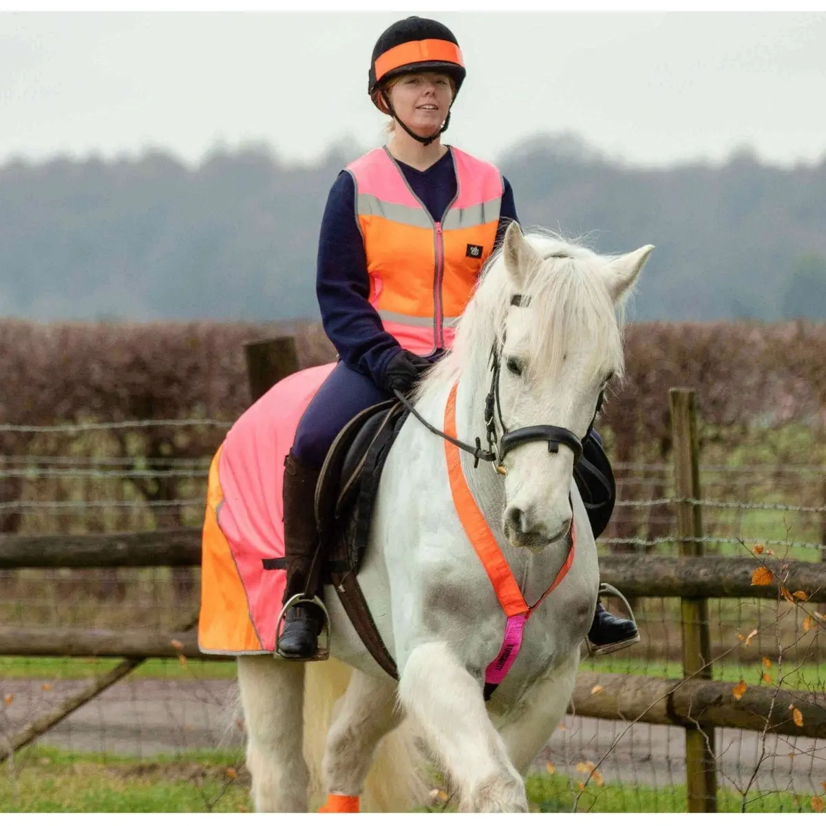 Equisafety Multi Coloured Hi Vis Neck Band - Pink/Orange 1