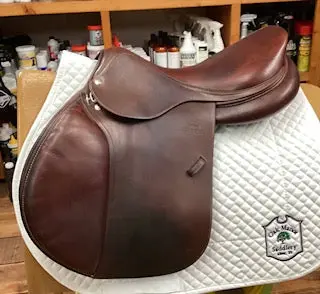 2019 Devoucoux Biarritz 0 Jump Saddle - 17.5 1