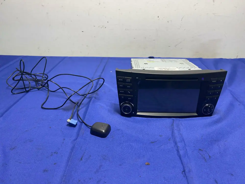 2003-06 Mercedes Benz W211 E55 Navigation Unit Screen Infotainment 099 1