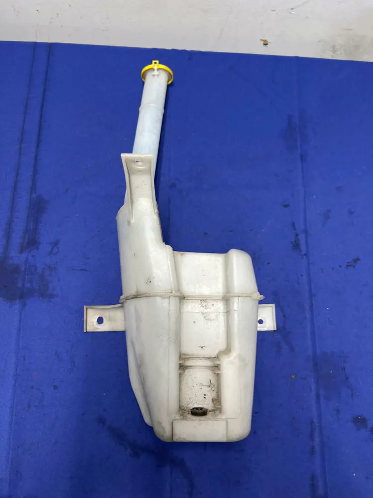 2011-14 Ford Mustang Windshield Wiper Fluid Reservoir Factory 123 1
