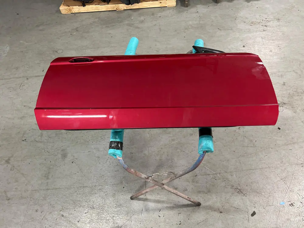1999-04 Ford Mustang Redfire Passenger Door Assembly W/ Glass 122 1