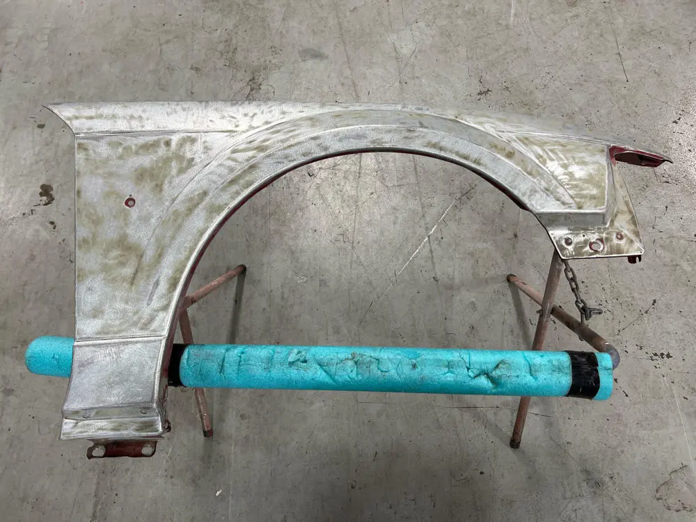 1999-04 Ford Mustang Front Right Passenger Fender Factory 122 1