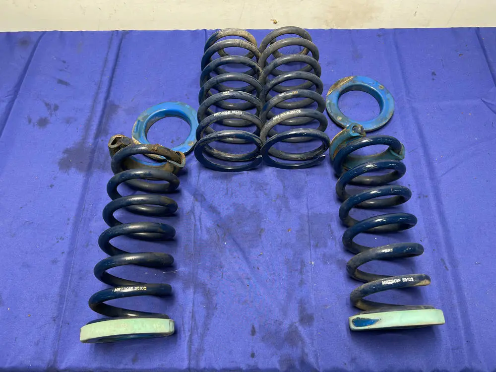 1999-04 Ford Mustang Convertible Mrt 301 1.25" Lowering Springs 126 1