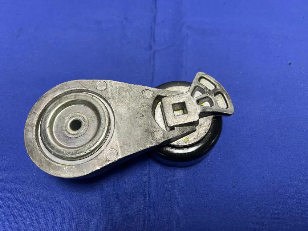 2000-04 Ford Mustang Belt Tensioner 137 1