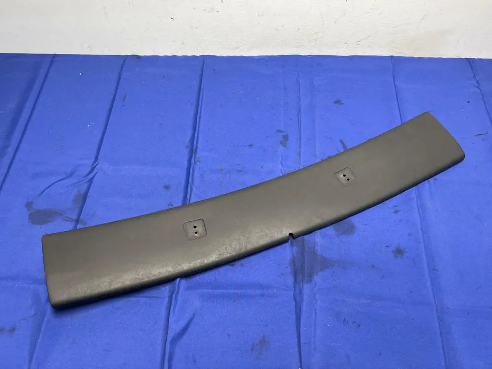 1999-04 Ford Mustang Convertible Dark Charcoal Upper Windshield Trim 132 1