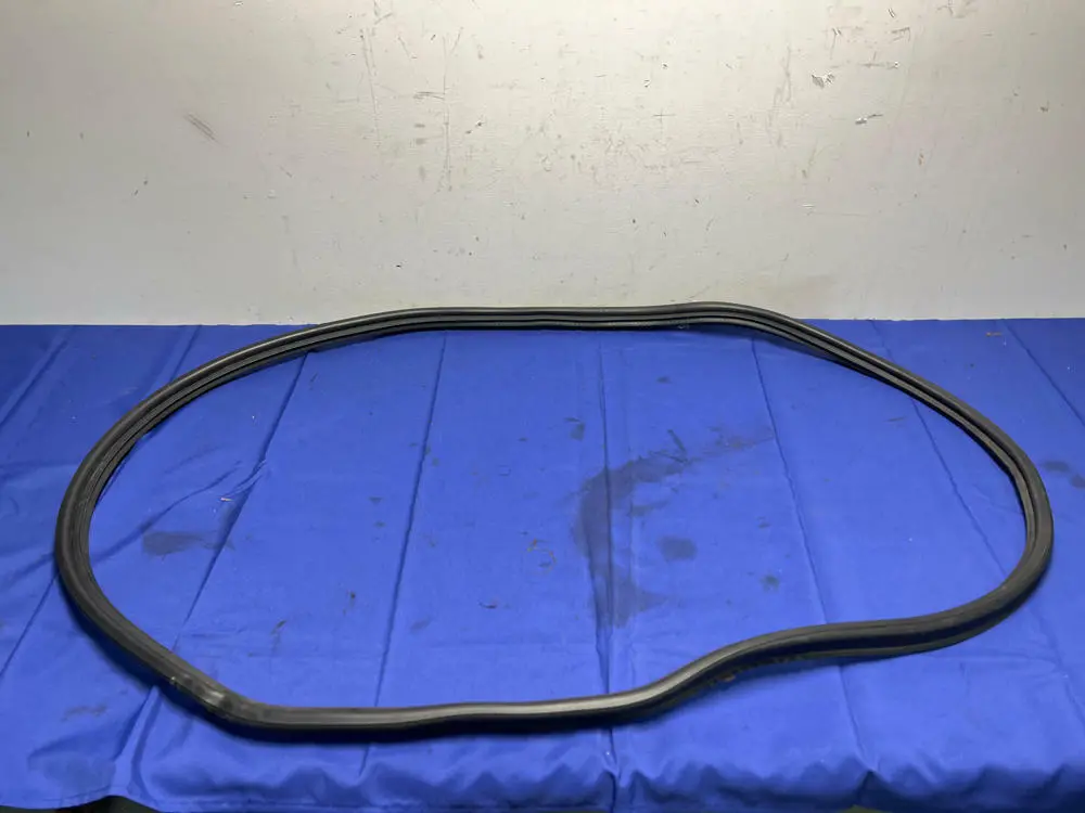 1999-04 Ford Mustang Trunk Lid Rubber Gasket Seal Factory 132 1