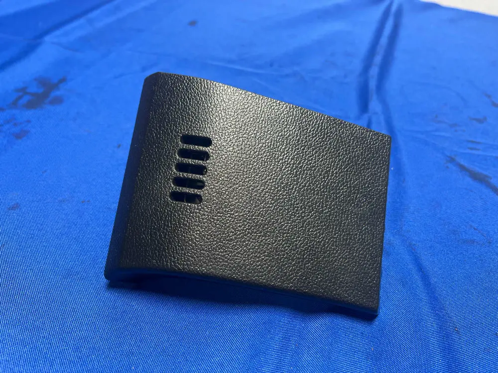 2015-23 Ford Mustang Fresh Air Nozzle W/ Black Dash Trim 149 1