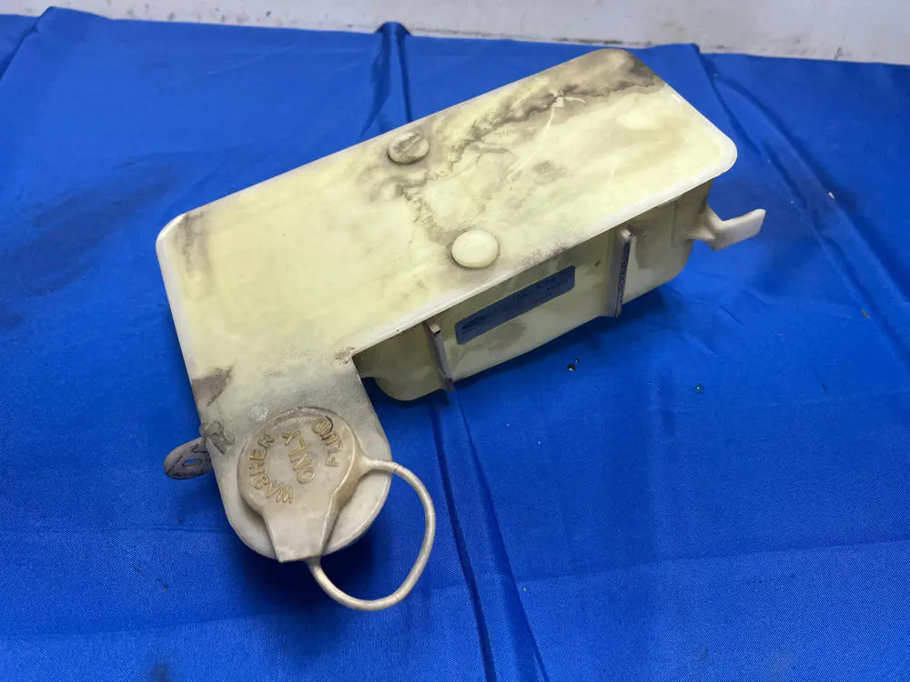 1987-93 Ford Mustang Windshield Washer Fluid Reservoir Factory 157 1