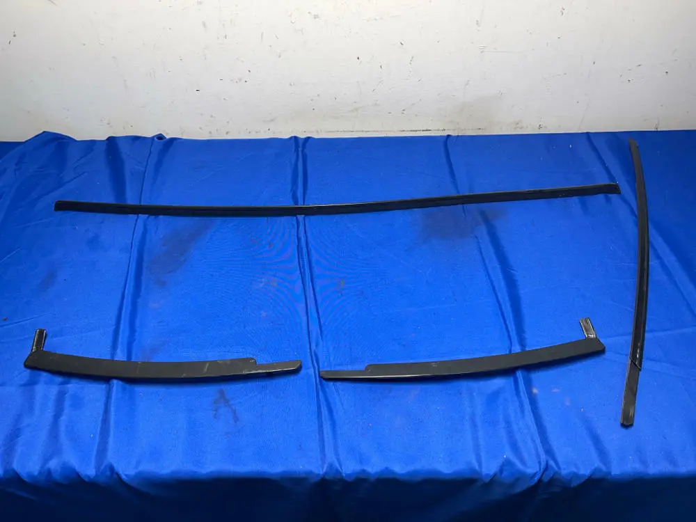 1987-93 Ford Mustang Coupe Winshield Trim Missing Passenger Side 157 1