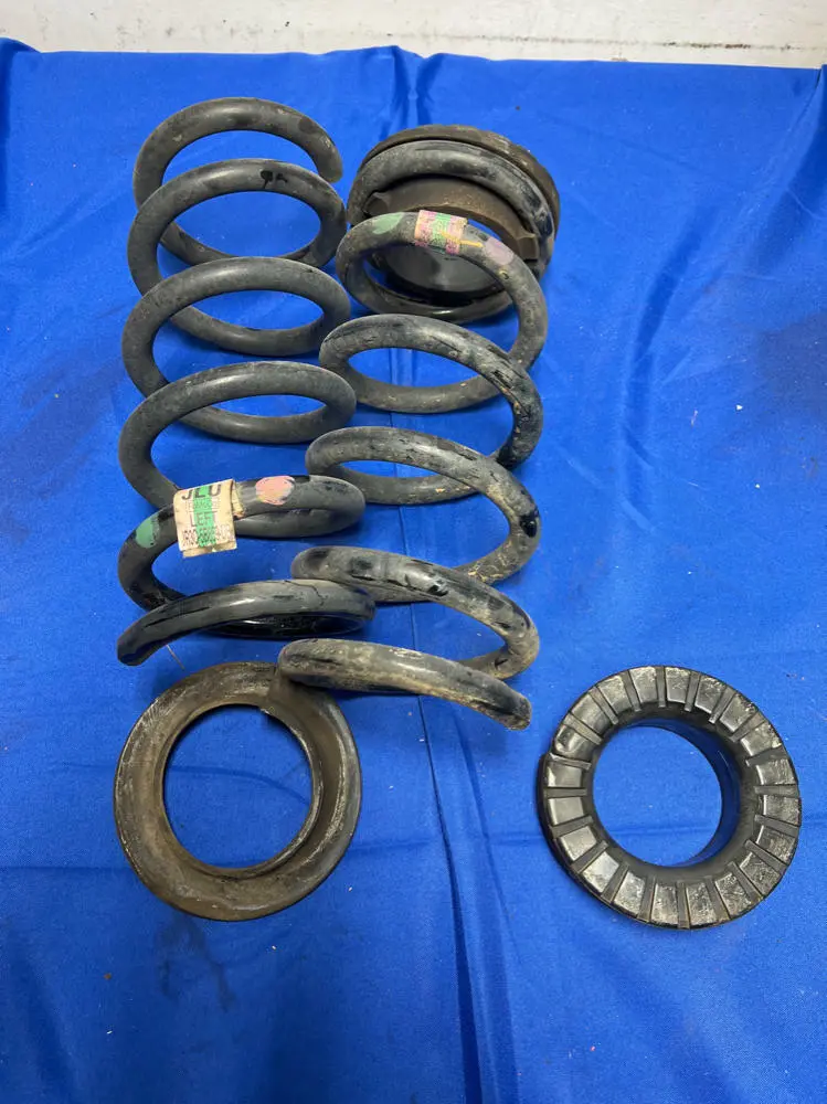 2015-23 Ford Mustang Gt Coupe Rear Springs 139 1