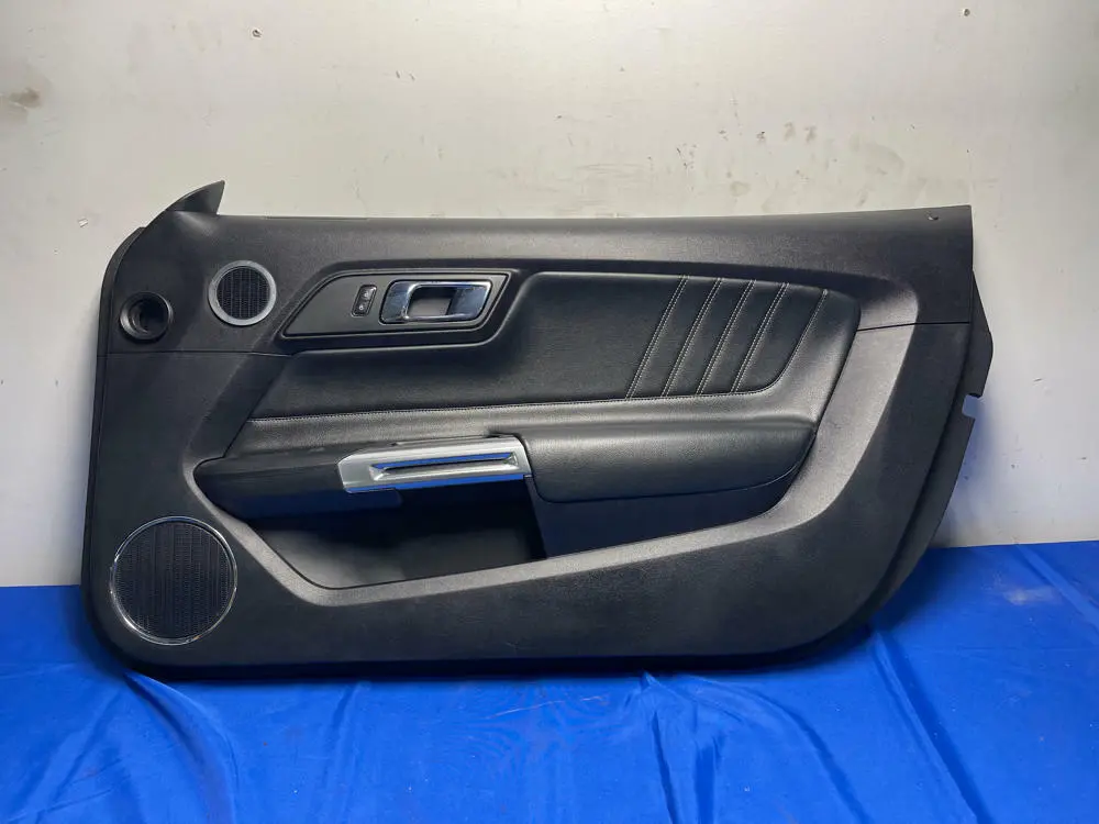 2015-17 Fordd Mustang Passenger Premium Door Panel 165 1