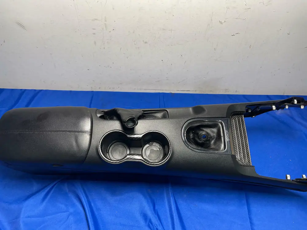 2015-23 Ford Mustang Center Console Leather Carbon Fiber Insert Manual 165 1