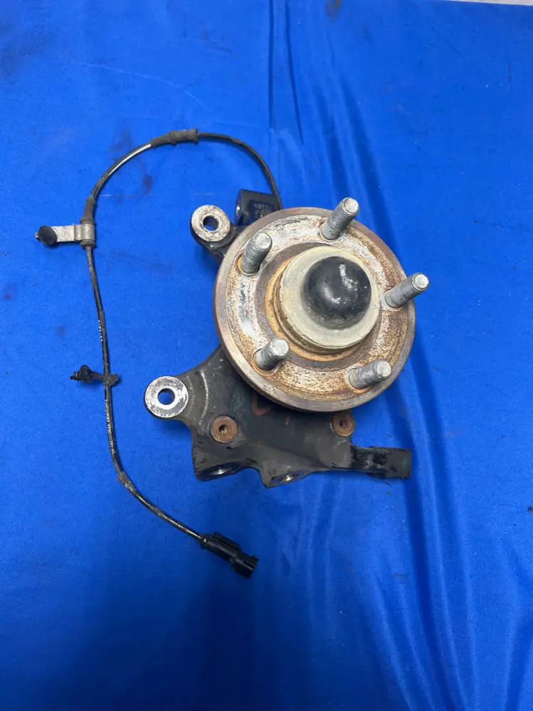 2015-23 Ford Mustang Spindle Rh Passenger 165 1